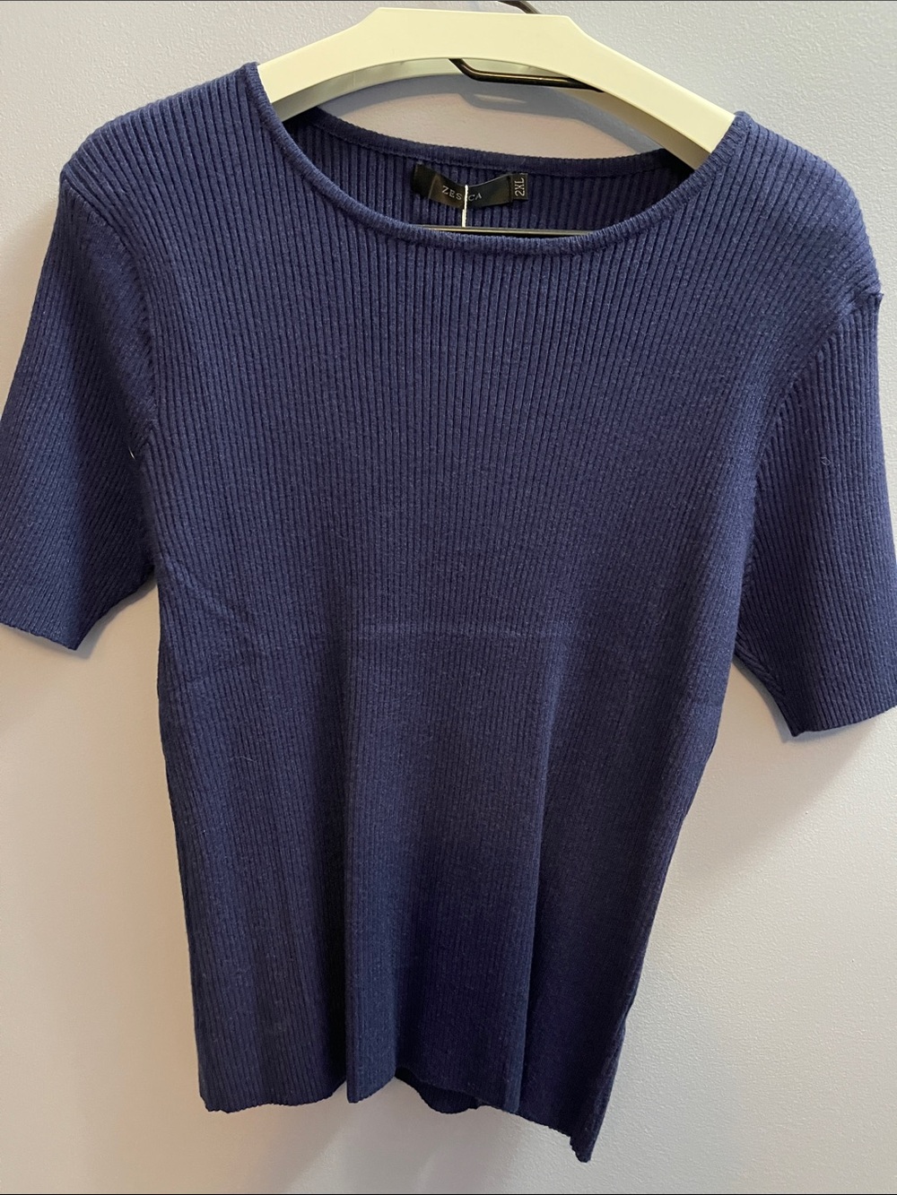 Ribbed Short Sleeve  Light Sweater Top in Navy